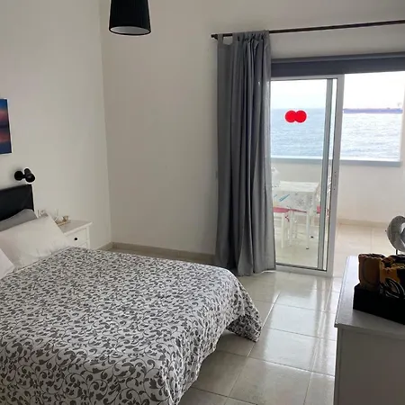 Apartamento Playa Chica / Playa Gaviotas *